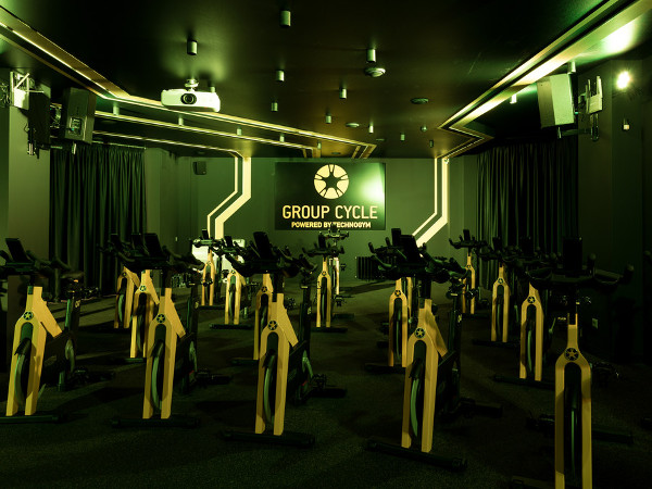Отделка «Group Cycle Studio» на улице Семашко